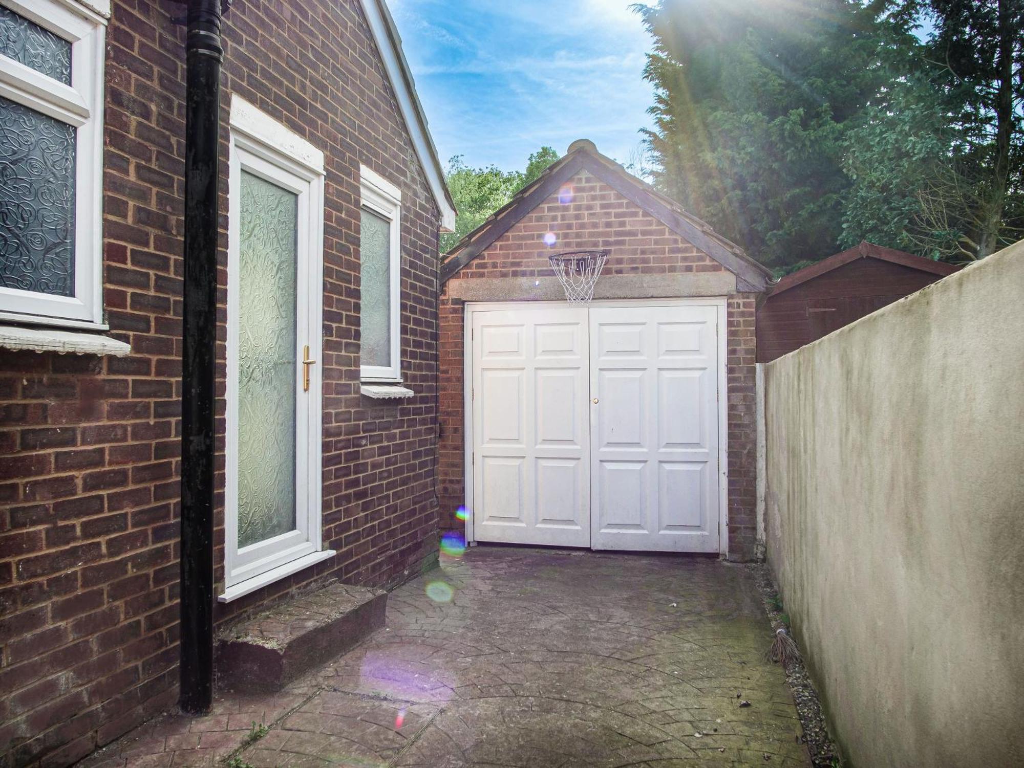 Luxe 5 Bed In Snodland, Medway, Kent Snodland